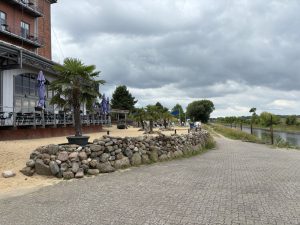 Juni25-25
